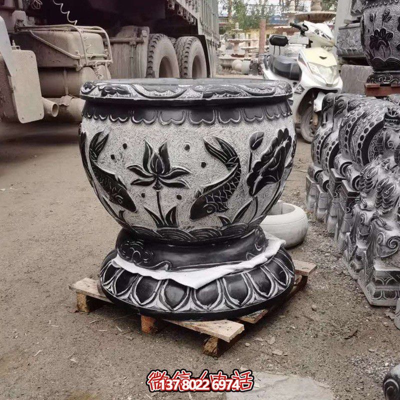 雅致雙魚石雕花盆，為您的庭院增添藝術(shù)氣息