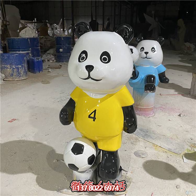 足球旅游景區，讓你玩轉卡通公仔和雕塑
